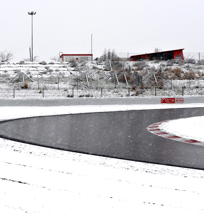 La troisième journée d’essais perdue à cause de la neige et de la pluie (F1)