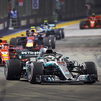 Singapour, Hamilton s’impose et repousse Vettel à 40 points