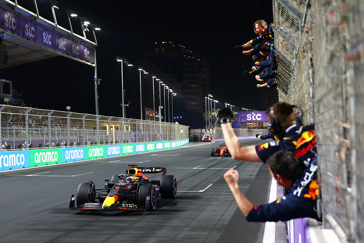 Arabie Saoudite, Verstappen bat Leclerc d’un souffle dans un épique combat de rue
