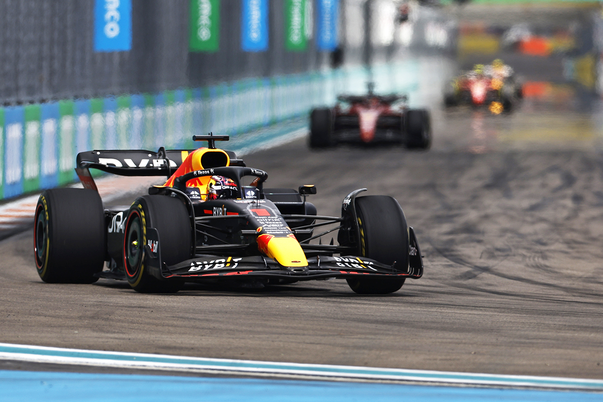 Verstappen remporte le premier Grand Prix de Miami devant Leclerc